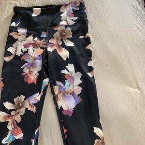 Floral Running Leggings 🌸